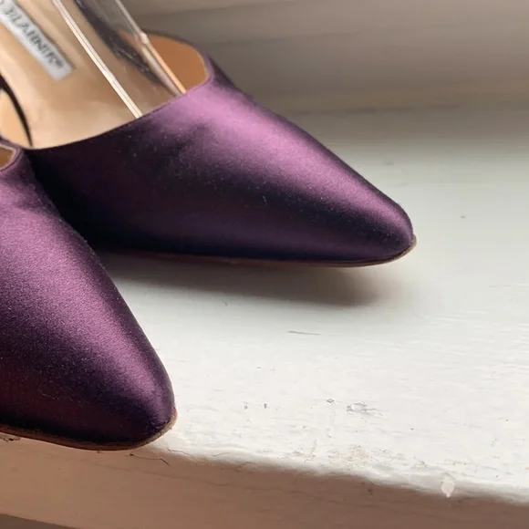Manolo Blahnik Purple Satin Pointy Toe Heels with Rhinestone Ankle Strap, 37.5 - Picture 6 of 13